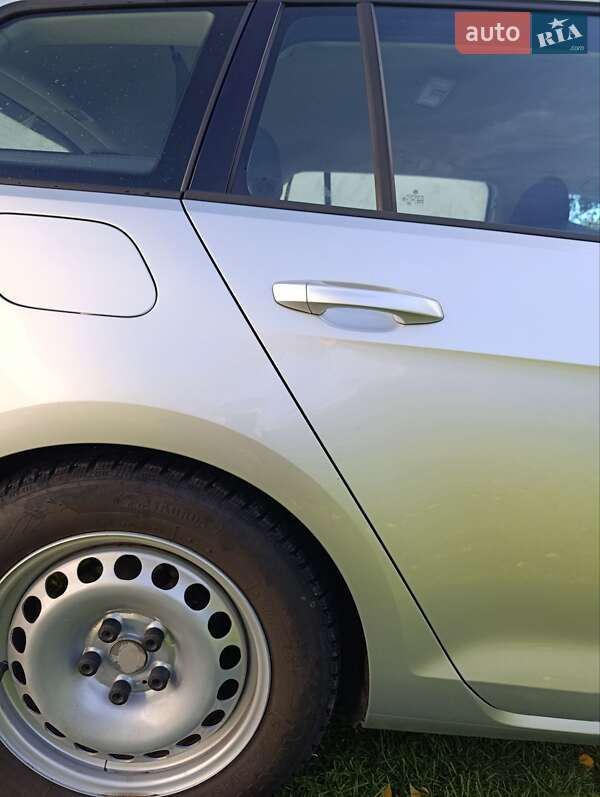 Універсал Volkswagen Golf 2015 в Летичіві