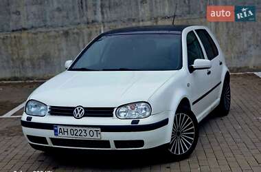 Хетчбек Volkswagen Golf 2001 в Одесі
