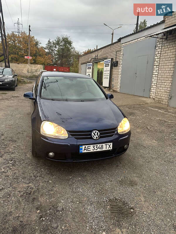 Хетчбек Volkswagen Golf 2008 в Дніпрі