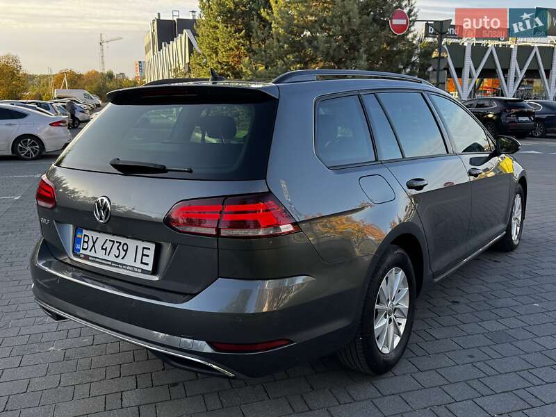 Універсал Volkswagen Golf 2019 в Хмельницькому