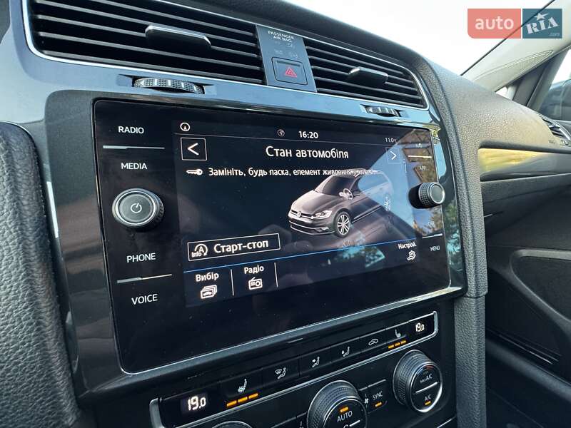 Універсал Volkswagen Golf 2019 в Хмельницькому