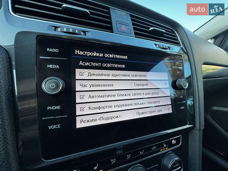 Універсал Volkswagen Golf 2019 в Хмельницькому