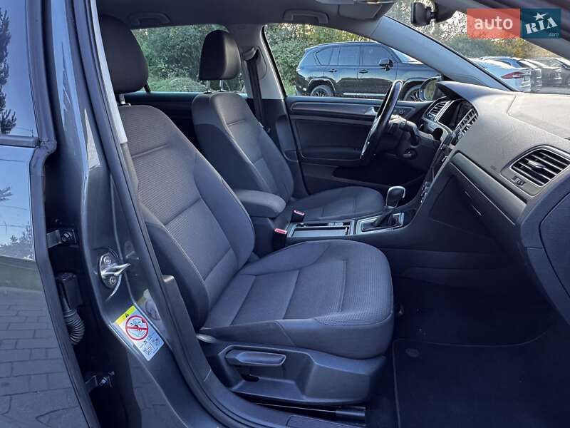 Універсал Volkswagen Golf 2019 в Хмельницькому