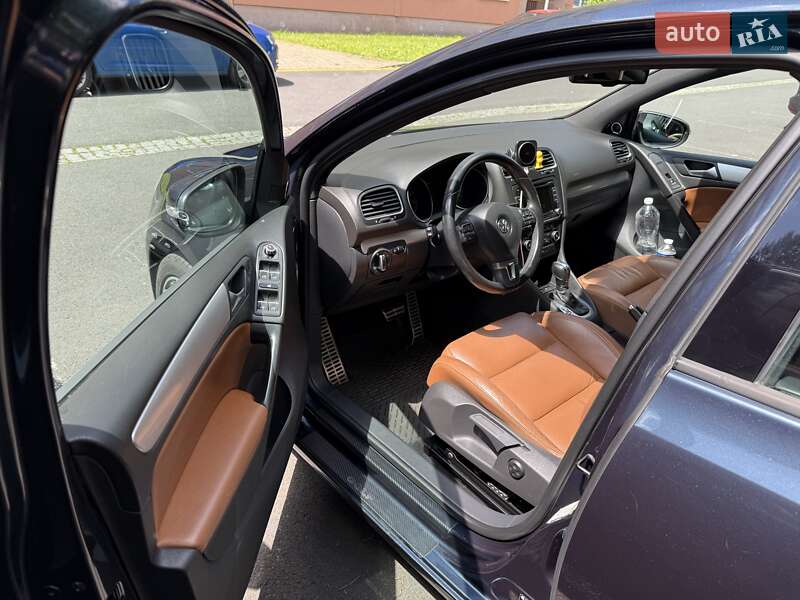 Хетчбек Volkswagen Golf 2012 в Одесі