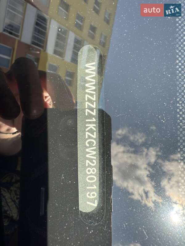 Хетчбек Volkswagen Golf 2012 в Одесі