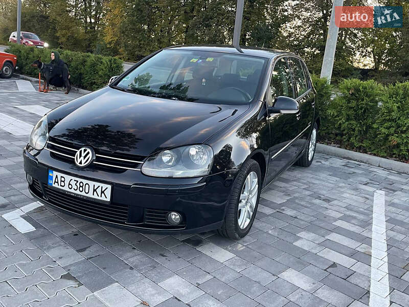 Хэтчбек Volkswagen Golf 2008 в Виннице