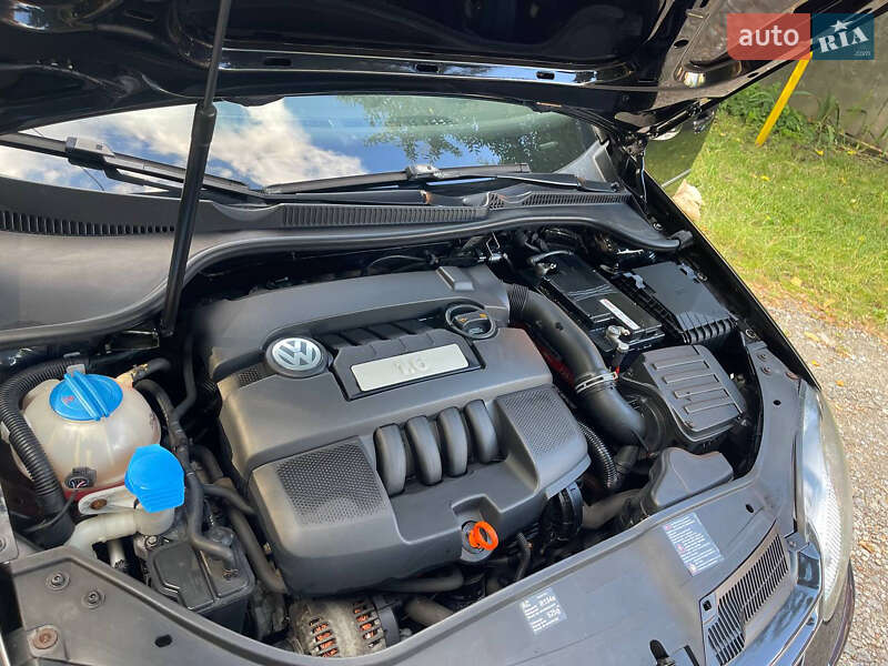 Хэтчбек Volkswagen Golf 2008 в Виннице