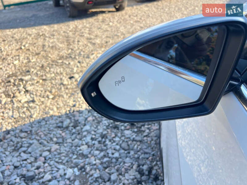 Универсал Volkswagen Golf 2016 в Полтаве