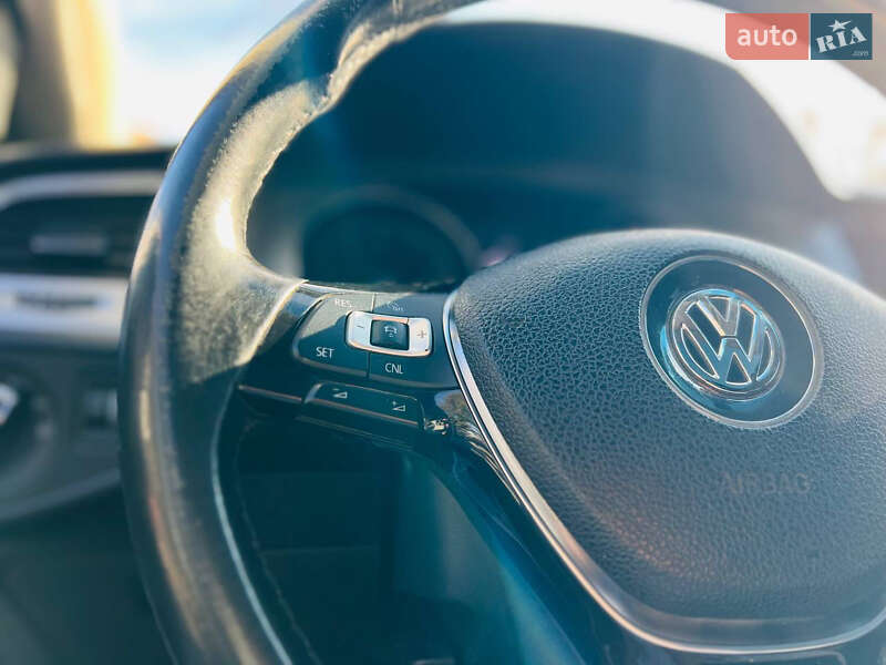 Универсал Volkswagen Golf 2016 в Полтаве