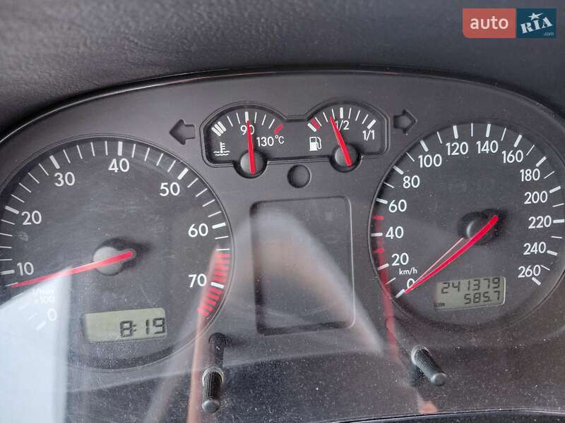 Хэтчбек Volkswagen Golf 1998 в Ободовке