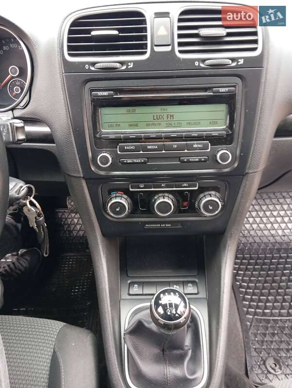Универсал Volkswagen Golf 2010 в Черкассах