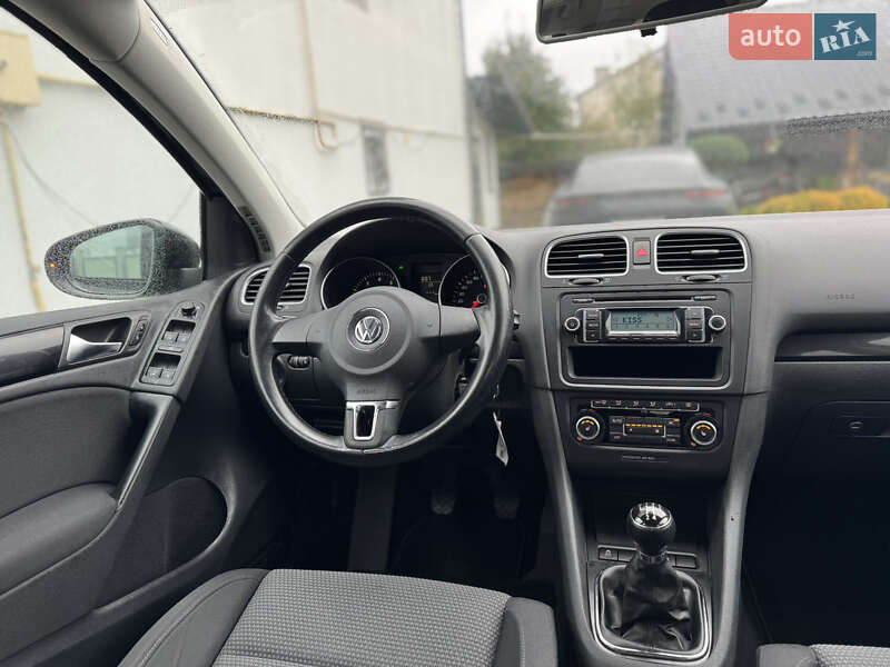 Хетчбек Volkswagen Golf 2012 в Львові