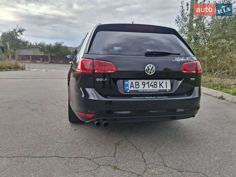Універсал Volkswagen Golf 2015 в Жмеринці