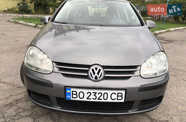 Хетчбек Volkswagen Golf 2005 в Тисмениці