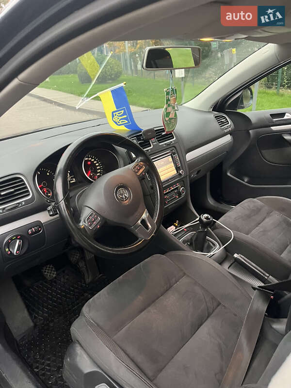 Универсал Volkswagen Golf 2010 в Киеве фото 7 Универсал Volkswagen Golf 2010 в Киеве