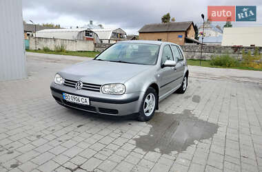 Хэтчбек Volkswagen Golf 2001 в Збараже
