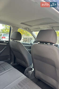 Хэтчбек Volkswagen Golf 2006 в  фото 15 Хэтчбек Volkswagen Golf 2006 в