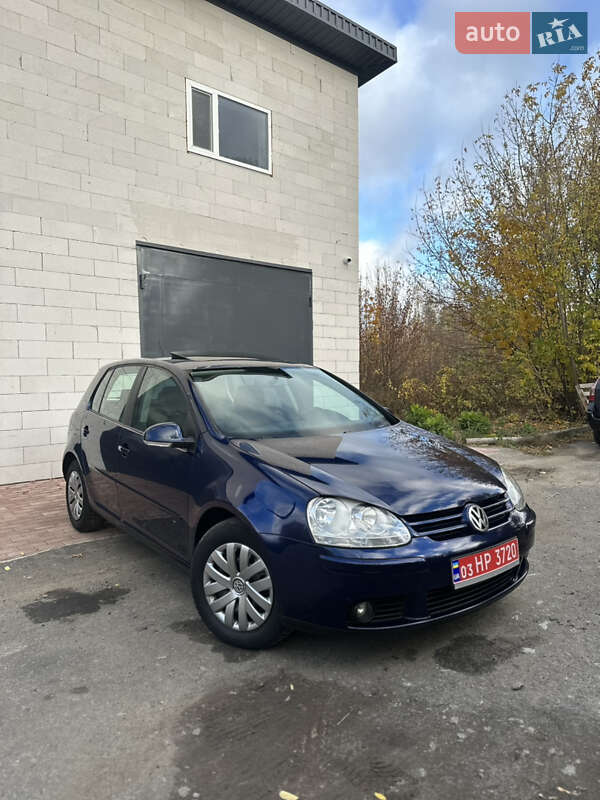 Хэтчбек Volkswagen Golf 2006 в Хороле