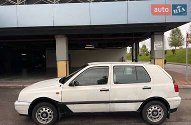 Хэтчбек Volkswagen Golf 1997 в Киеве