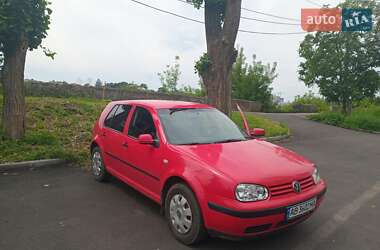 Хетчбек Volkswagen Golf 2002 в Вінниці