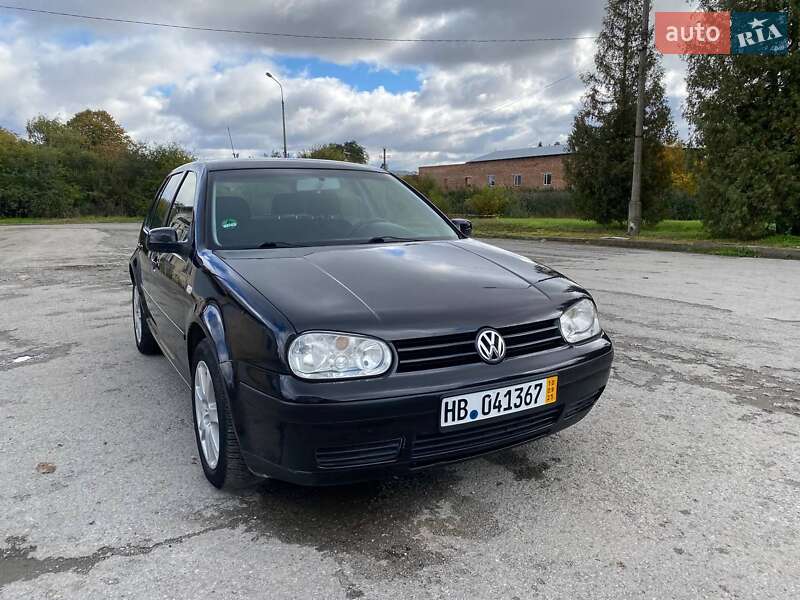Хетчбек Volkswagen Golf 2002 в Бучачі