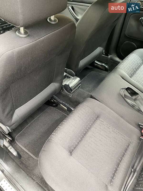 Хетчбек Volkswagen Golf 2002 в Бучачі