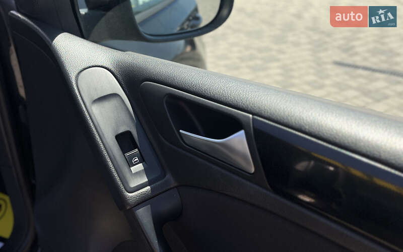 Хэтчбек Volkswagen Golf 2009 в Мукачево фото 10 Хэтчбек Volkswagen Golf 2009 в Мукачево