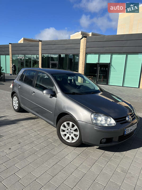 Хэтчбек Volkswagen Golf 2008 в Хмельницком