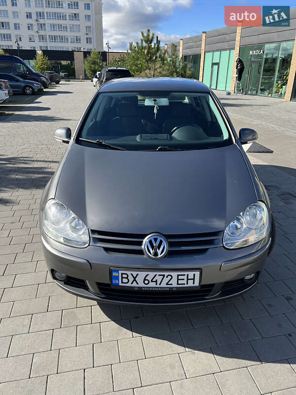 Хэтчбек Volkswagen Golf 2008 в Хмельницком