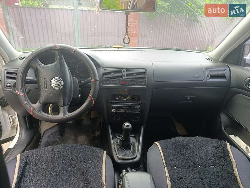 Універсал Volkswagen Golf 2005 в Івано-Франківську