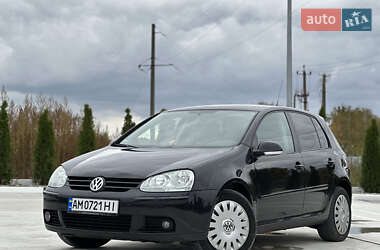 Хэтчбек Volkswagen Golf 2006 в Звягеле