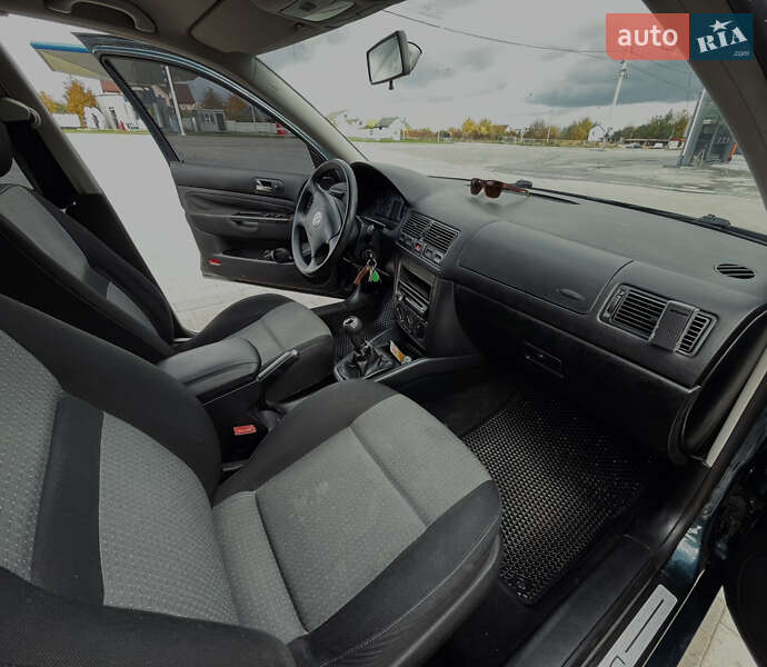 Хетчбек Volkswagen Golf 2003 в Кам'янець-Подільському фото 16 Хетчбек Volkswagen Golf 2003 в Кам'янець-Подільському