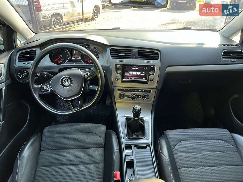 Универсал Volkswagen Golf 2013 в Залещиках