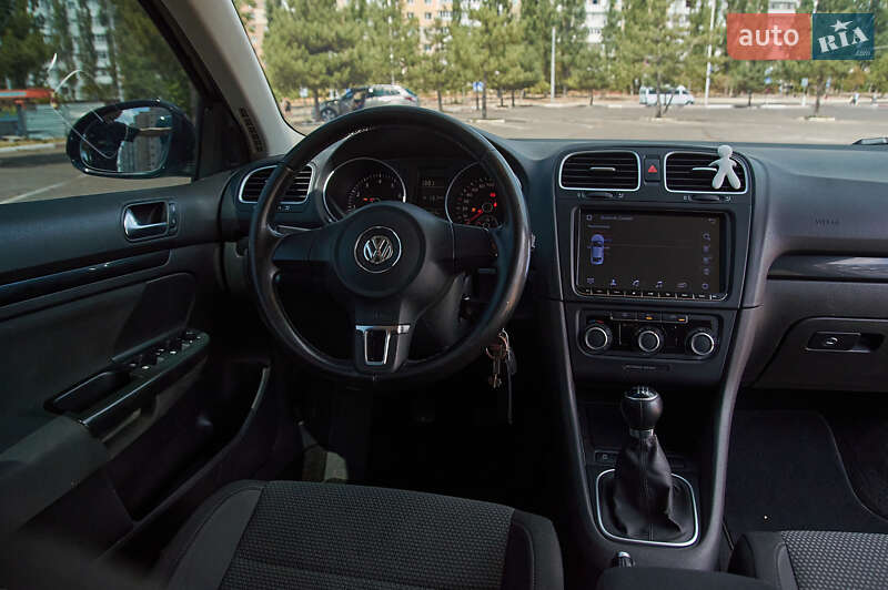 Универсал Volkswagen Golf 2011 в Николаеве фото 26 Универсал Volkswagen Golf 2011 в Николаеве