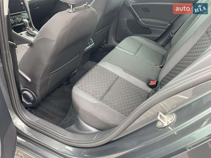 Универсал Volkswagen Golf 2018 в Сваляве фото 10 Универсал Volkswagen Golf 2018 в Сваляве