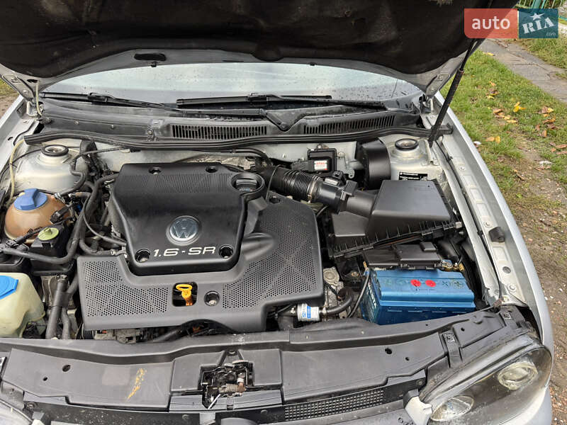 Хетчбек Volkswagen Golf 1998 в Кодимі