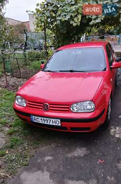 Хетчбек Volkswagen Golf 2002 в Луцьку
