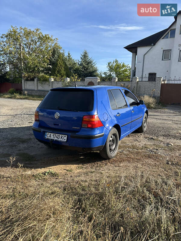 Хэтчбек Volkswagen Golf 2000 в Полтаве