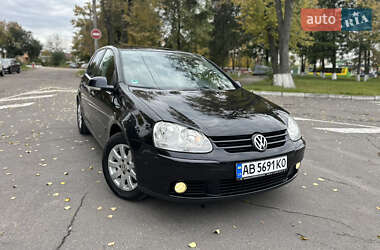 Хэтчбек Volkswagen Golf 2005 в Виннице