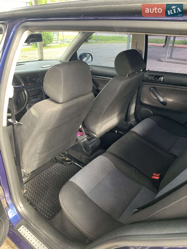 Хэтчбек Volkswagen Golf 2003 в Дубно фото 20 Хэтчбек Volkswagen Golf 2003 в Дубно