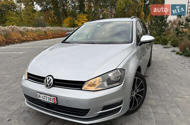 Універсал Volkswagen Golf 2014 в Луцьку