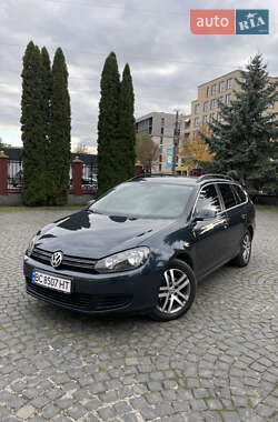 Універсал Volkswagen Golf 2009 в Львові