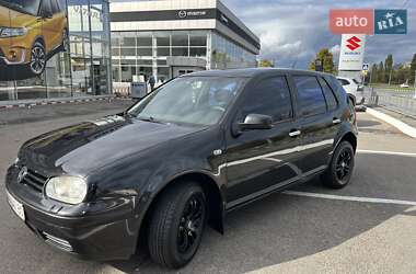Хэтчбек Volkswagen Golf 2003 в Харькове