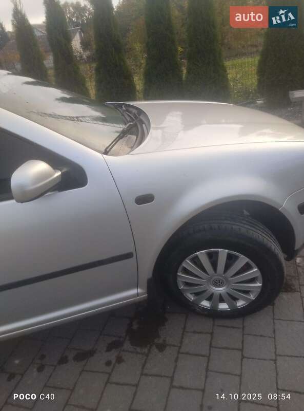 Volkswagen Golf 2000