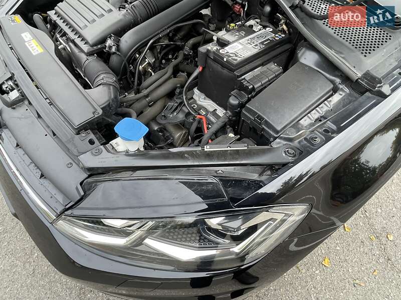 Хэтчбек Volkswagen Golf 2020 в Днепре