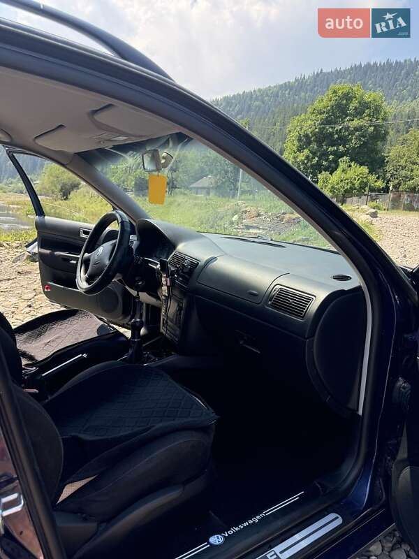 Універсал Volkswagen Golf 2001 в Івано-Франківську