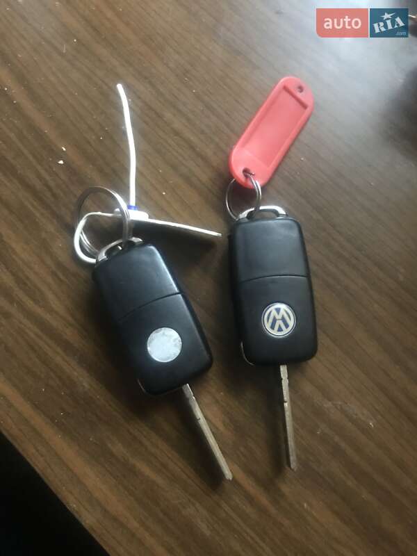 Універсал Volkswagen Golf 2009 в Рівному