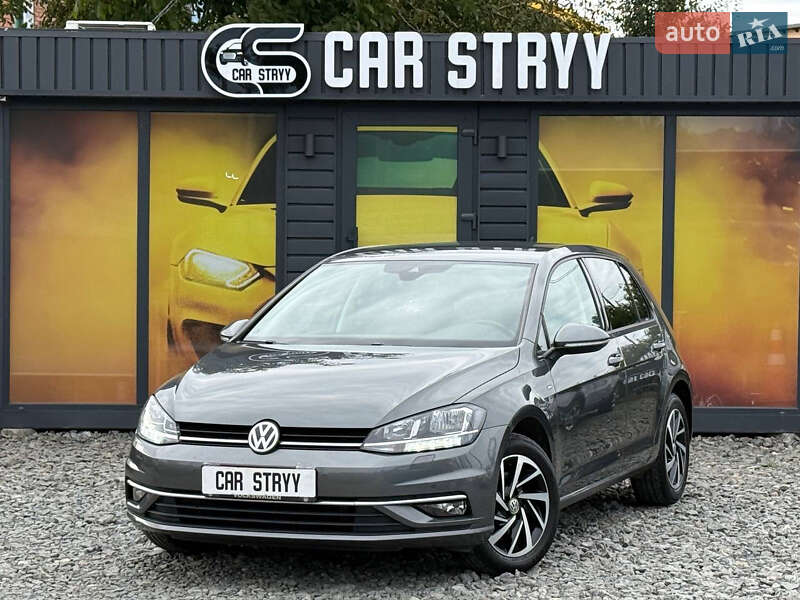 Хетчбек Volkswagen Golf 2018 в Стрию