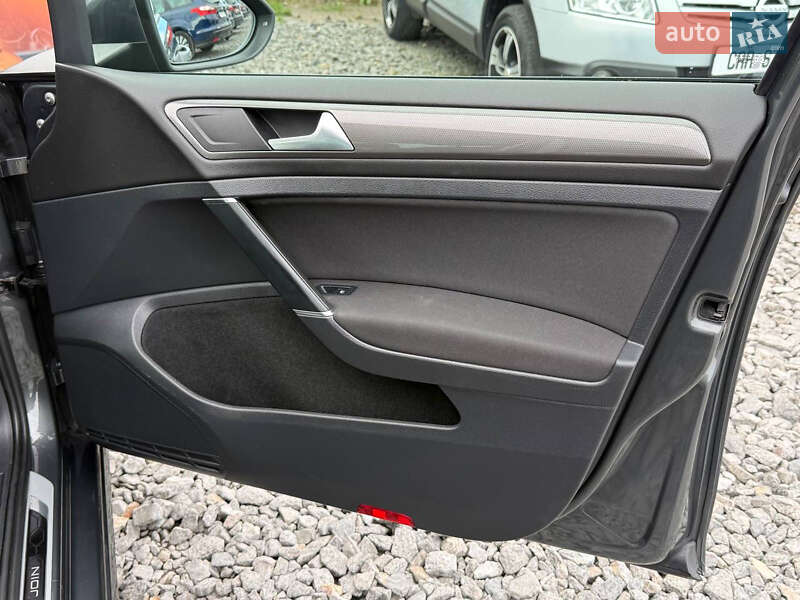 Хетчбек Volkswagen Golf 2018 в Стрию