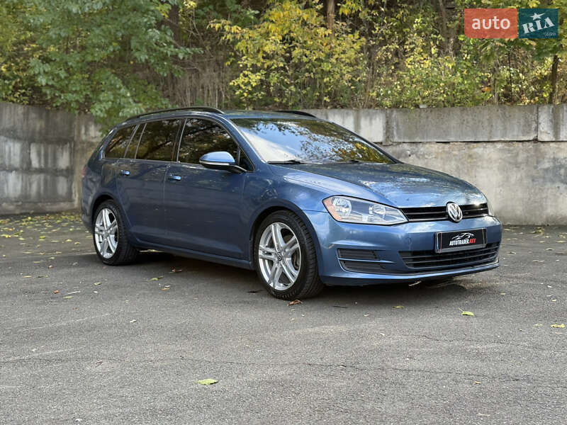 Универсал Volkswagen Golf 2015 в Киеве